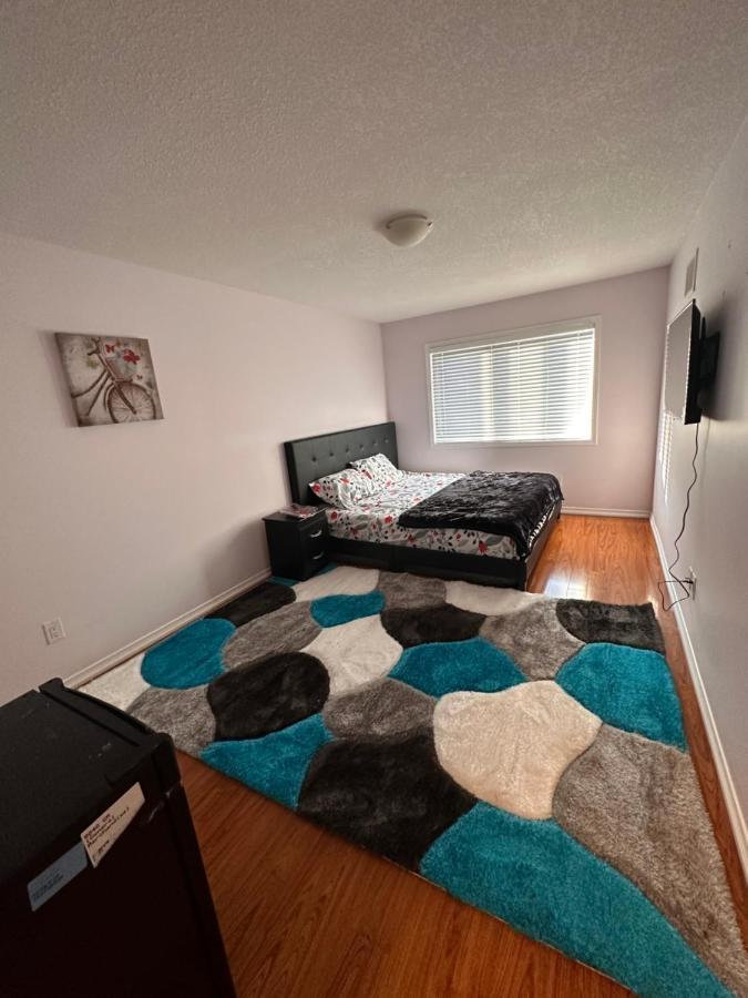 Cmoney Beautiful Home 2 Brampton Extérieur photo